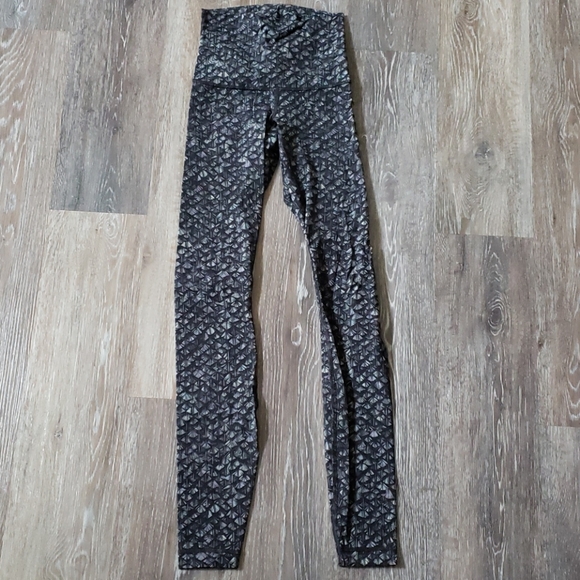 Lululemon High Times Pant Iridescent Multi Black - Picture 2 of 3
